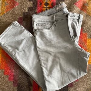 Athlete skinny Skulptek